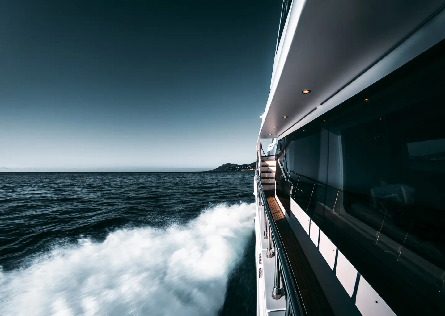 yacht